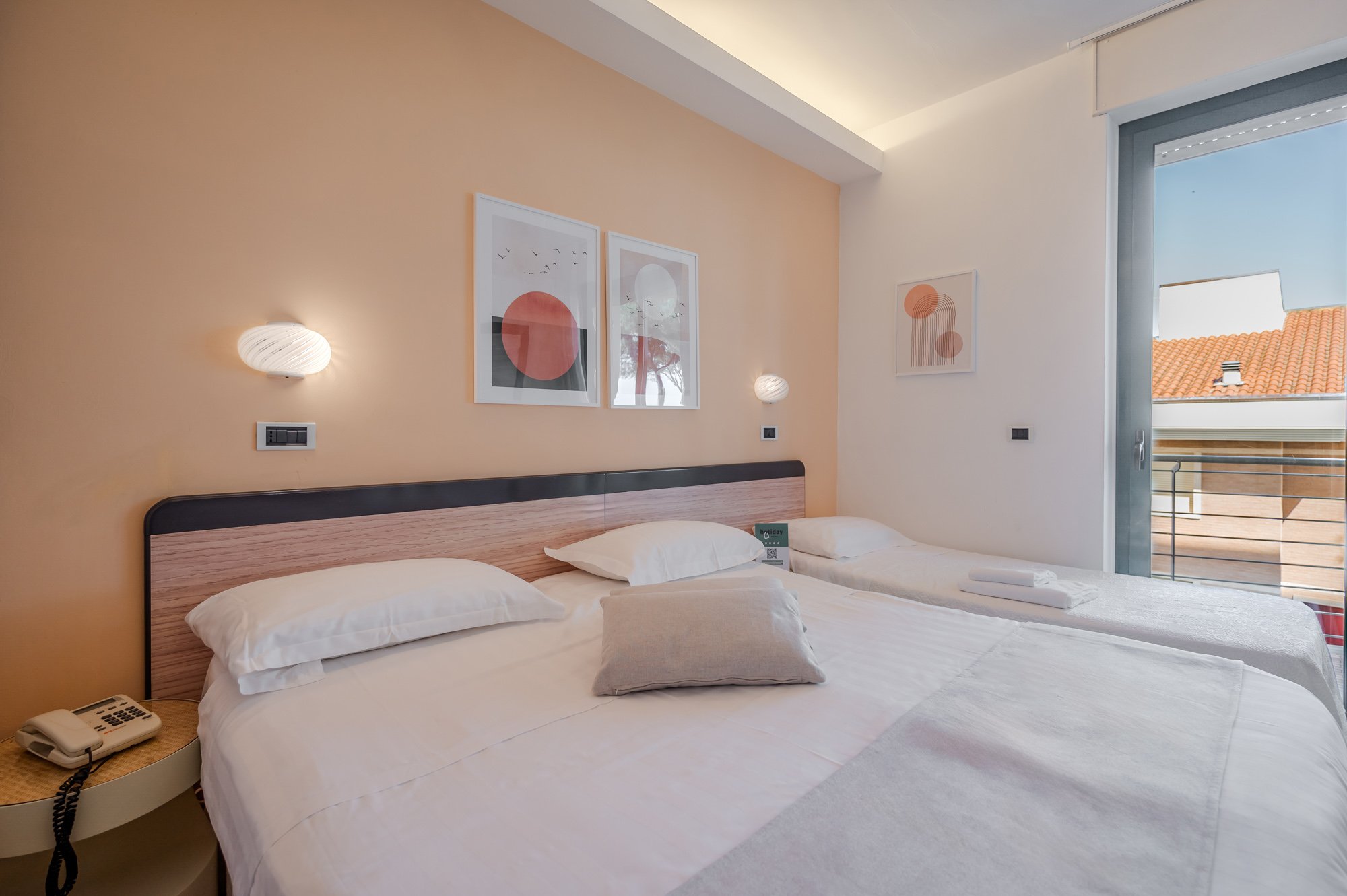 Camera Matrimoniale con Letto Supplementare