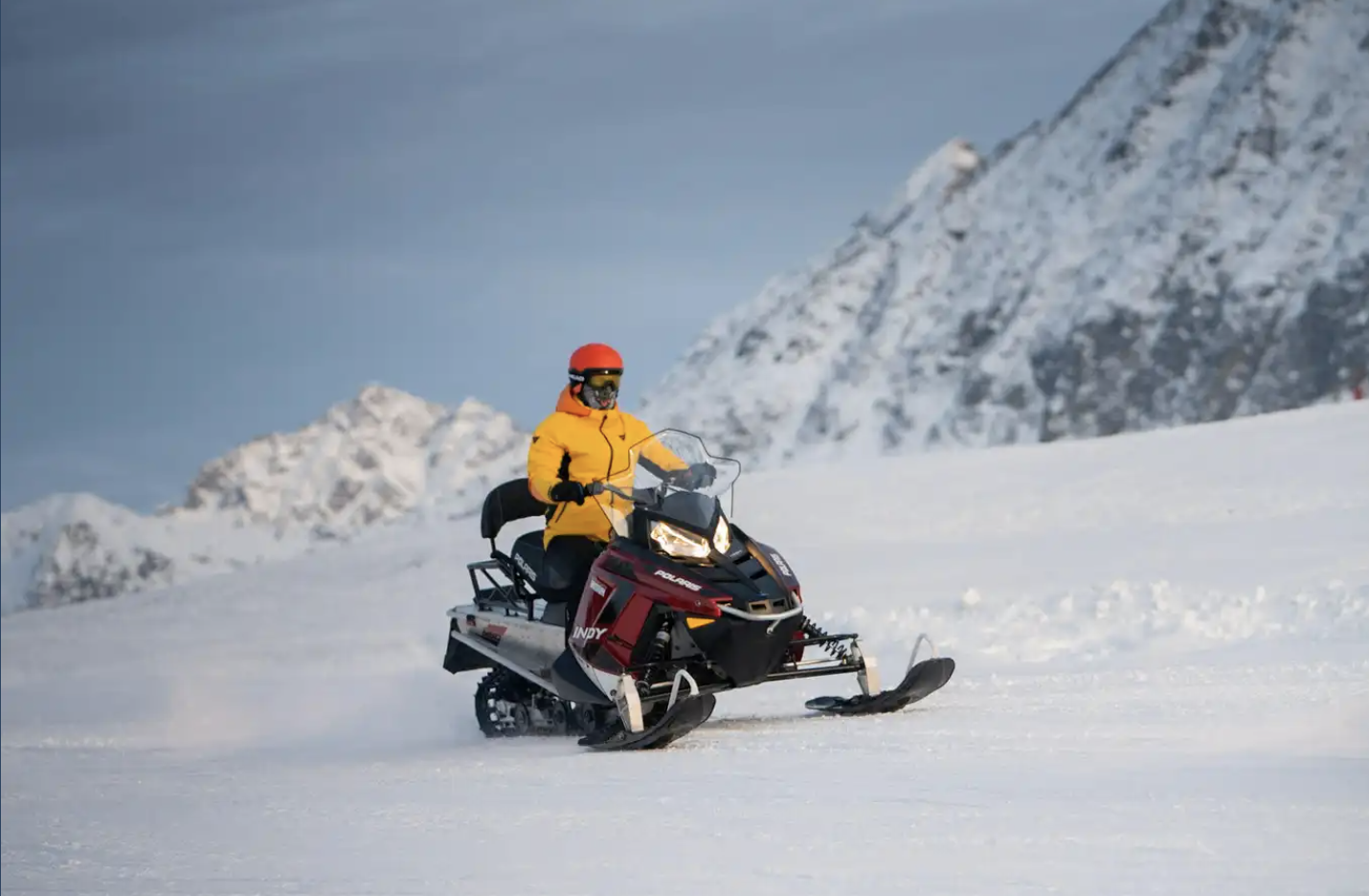 Escursione in motoslitta