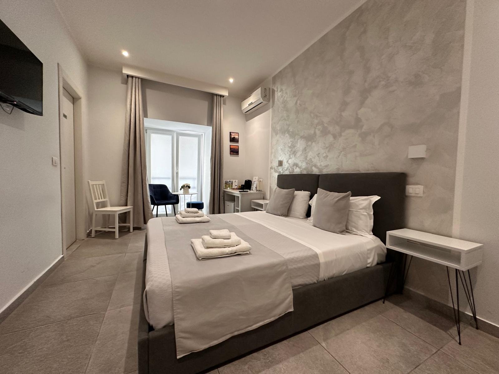 Hotiday Spaccanapoli Borbone