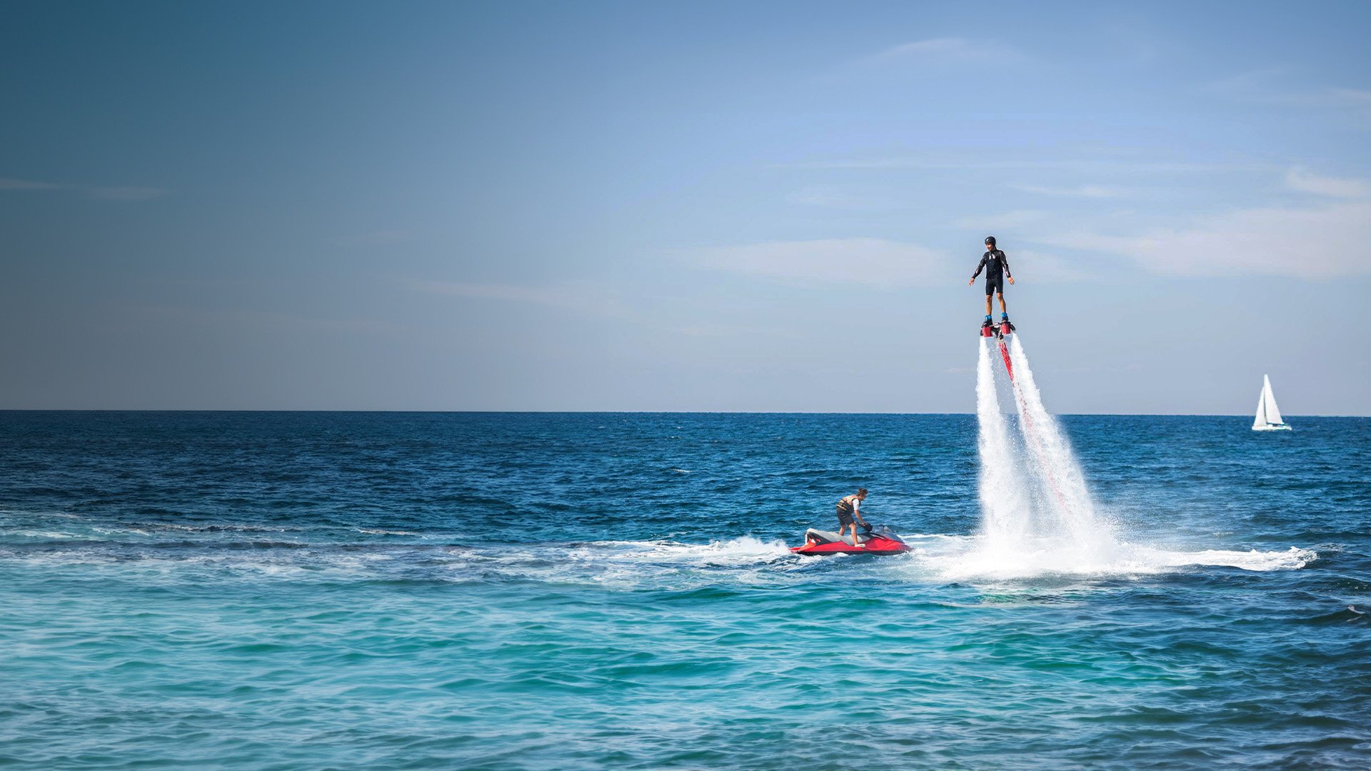 Super-Held: Flyboarding auf dem Lago Maggiore